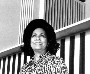 Black Giant Rep Gewndolyn Sawyer Cherry of Miami was the first black woman to be elected to the Florida House of Representatives.