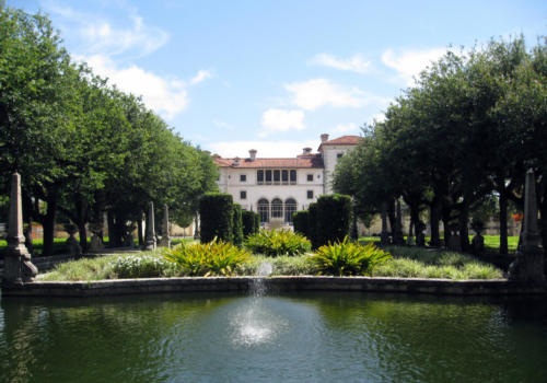 Villa Vizcaya. near Coconut Grove was the location of he Punch Bowl . where pirate got fresh water from a stream that emptied into the bay. It was stopped up when the mansion was built. 