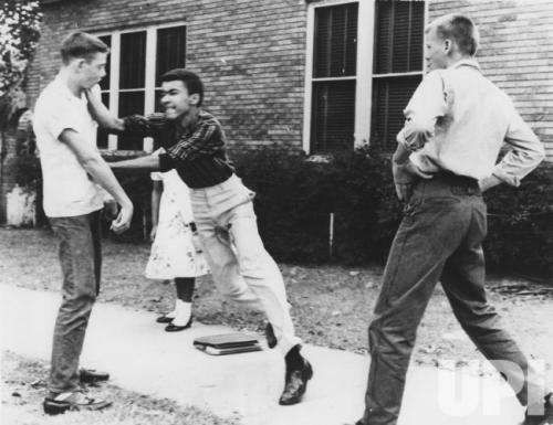 education z 321 v School Desegration in Little Rock