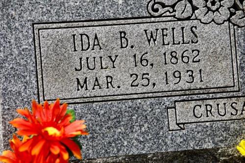 women power ida b wells grave